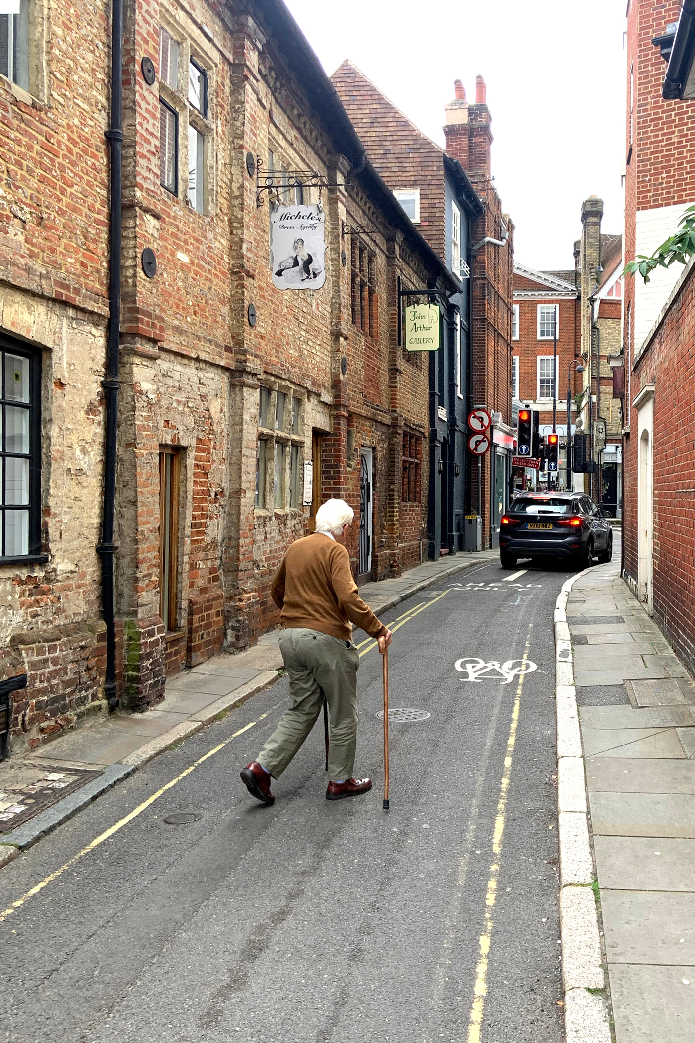 Context-Office-Dorking-15