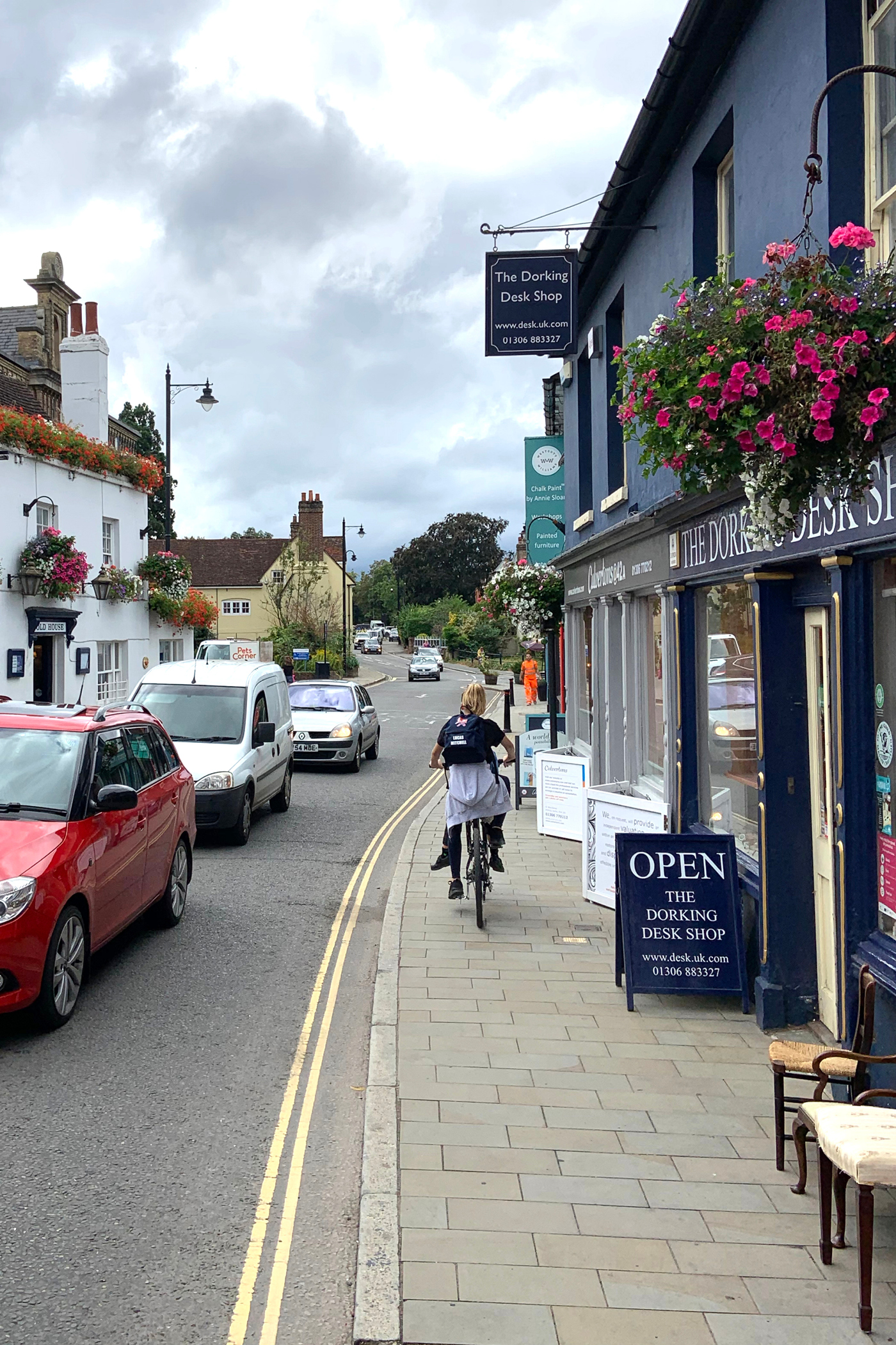 Context-Office-Dorking-16